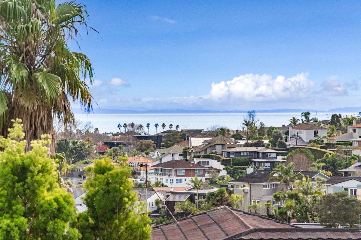 44 Grampian Road, St Heliers, Auckland - Carousel 2