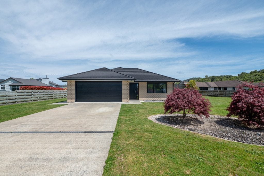 27 Pukeko Way, Kinloch, Taupo - Carousel 1