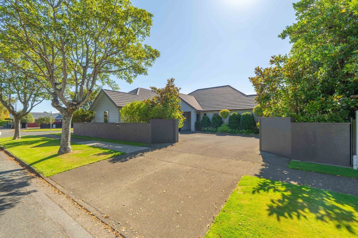 36 Albert Street, Gladstone, Invercargill - Carousel 1