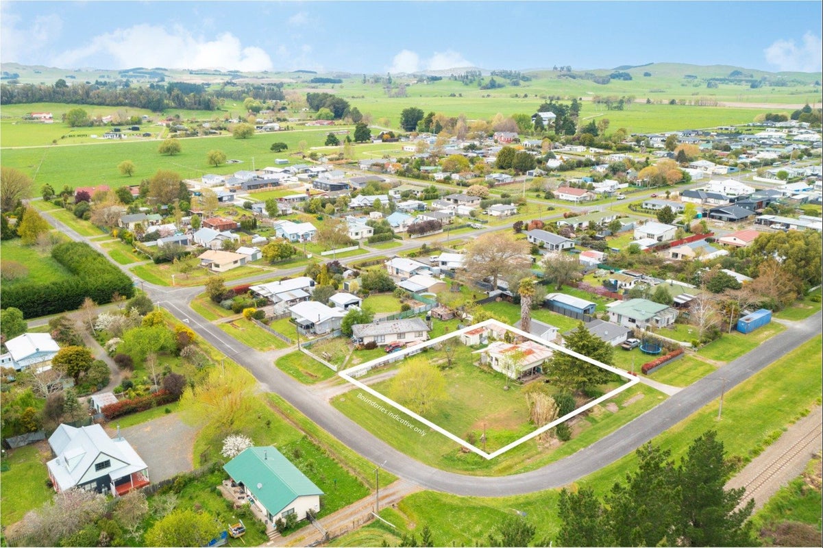 18 Williams Street, Otane, Otane - Carousel 1