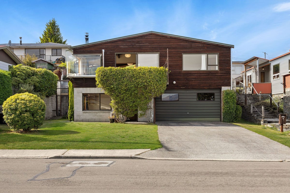 62 Stewart Street, Frankton, Queenstown - Carousel 1