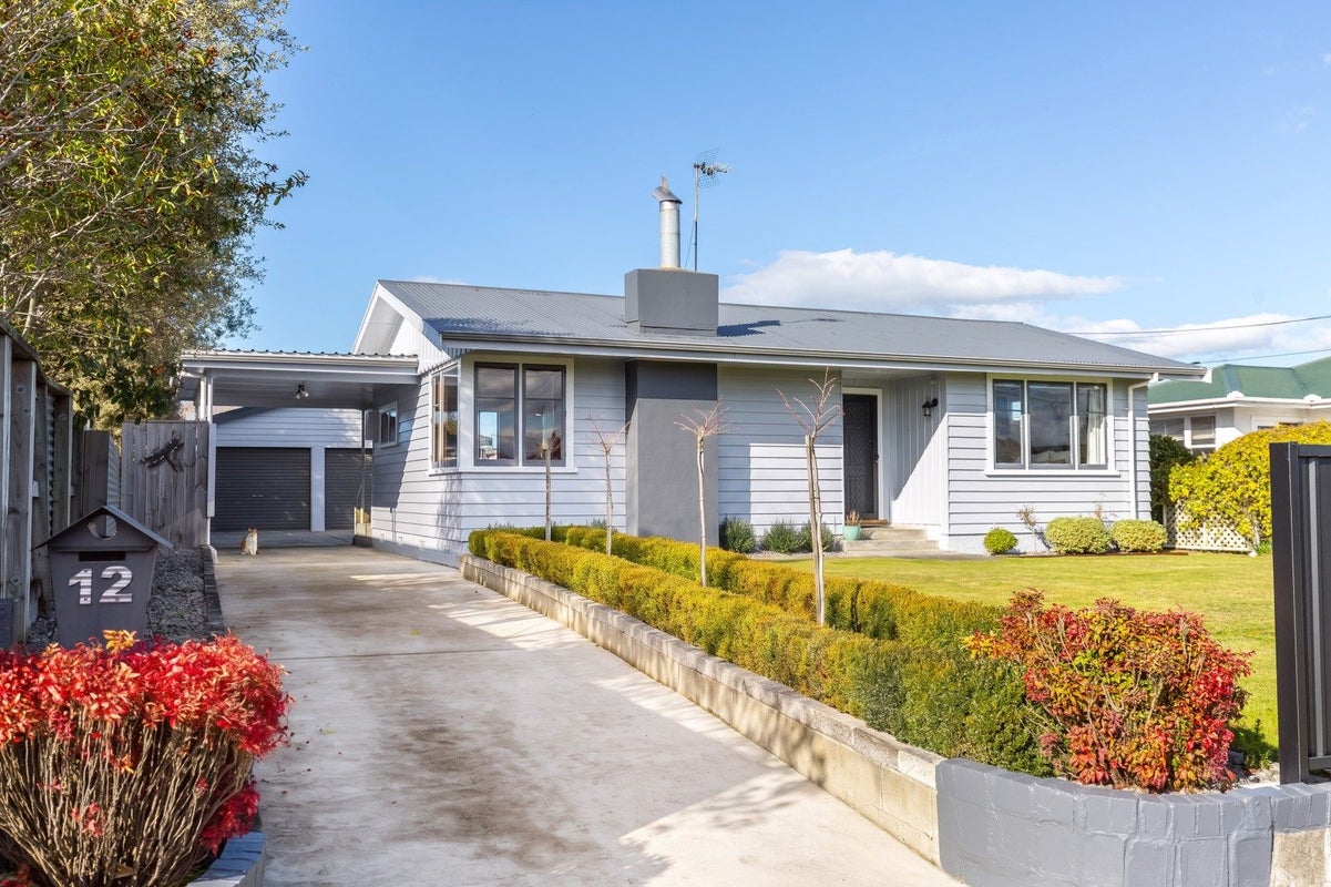 12 Wavell Crescent, Lansdowne, Masterton - Carousel 1