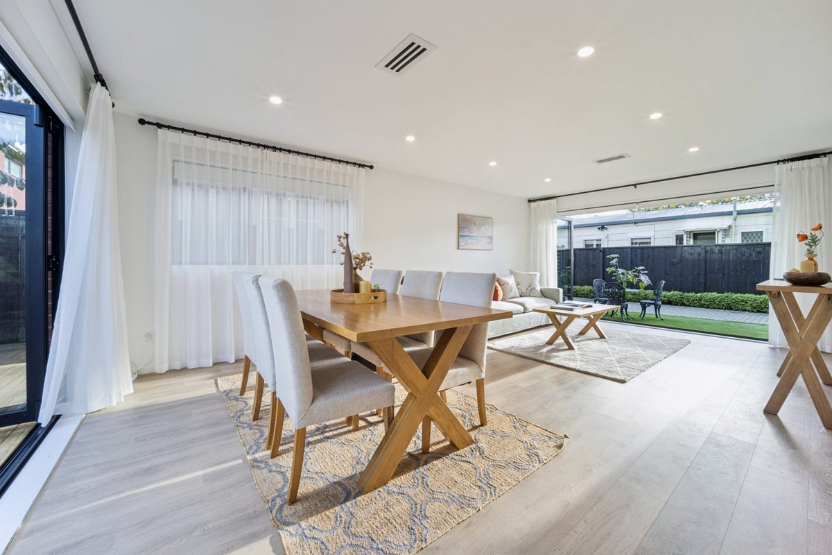 38A Hendon Avenue, Mount Albert, Auckland - Carousel 1