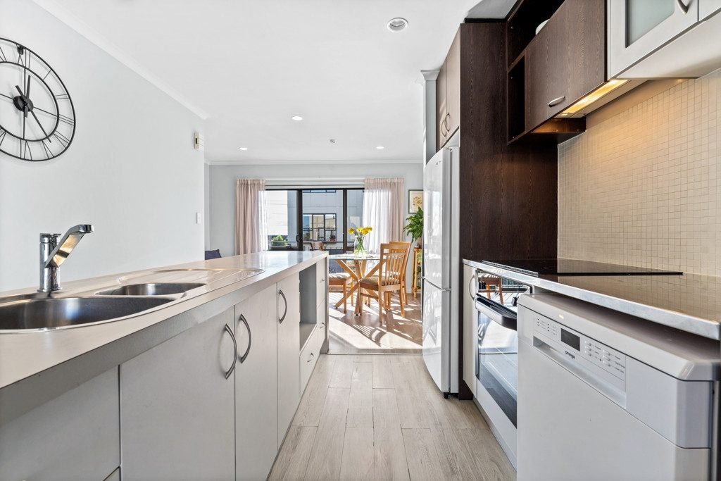 13/168 Mokoia Road, Chatswood, Auckland - Carousel 1