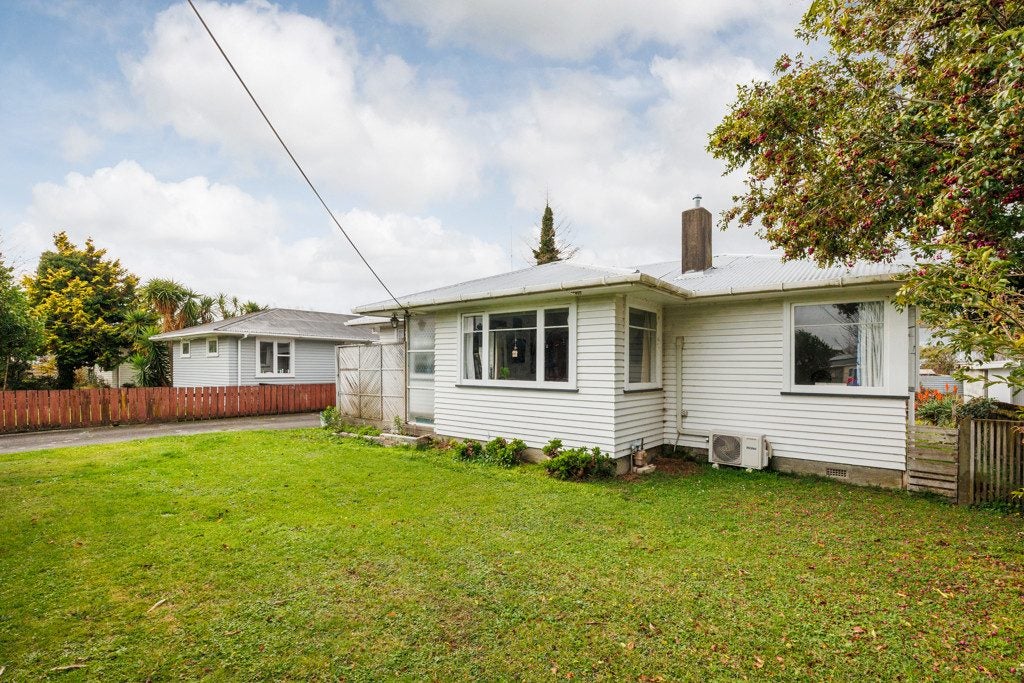 59 Kettle Avenue, Awapuni, Palmerston North - Carousel 2