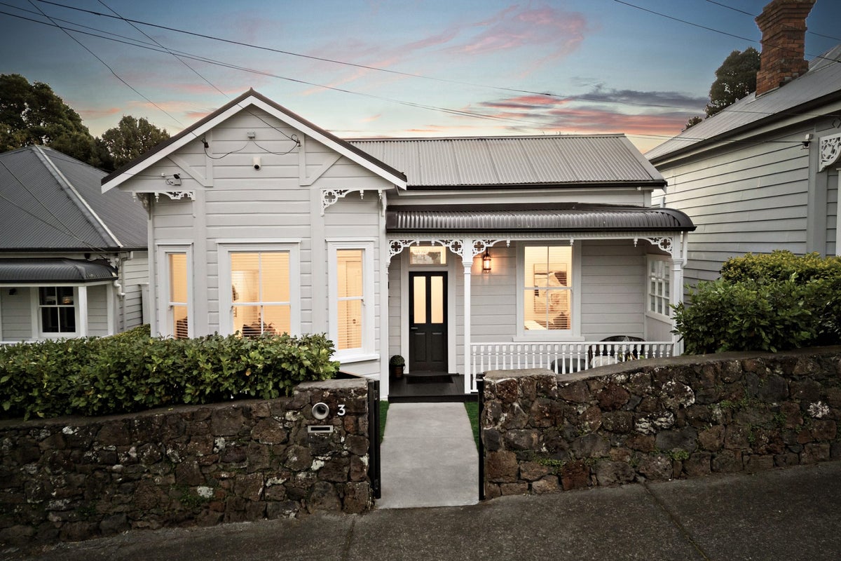 3 Leamington Road, Mount Eden, Auckland - Carousel 1