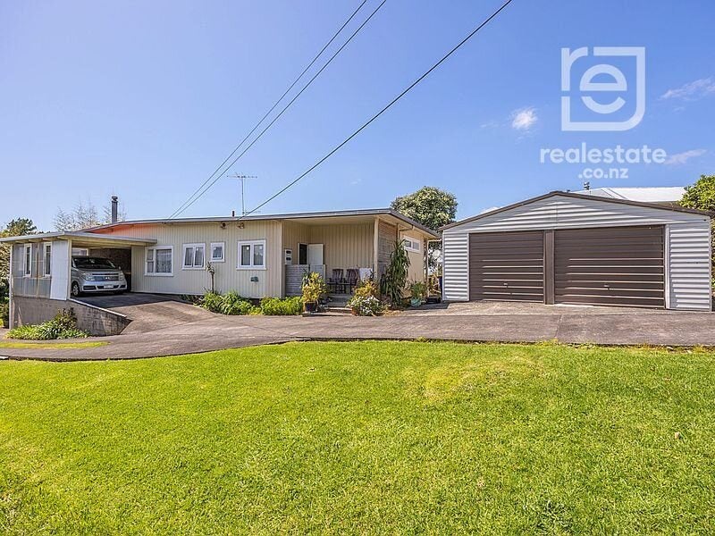 21 McClintock Road, Massey, Auckland - Carousel 2