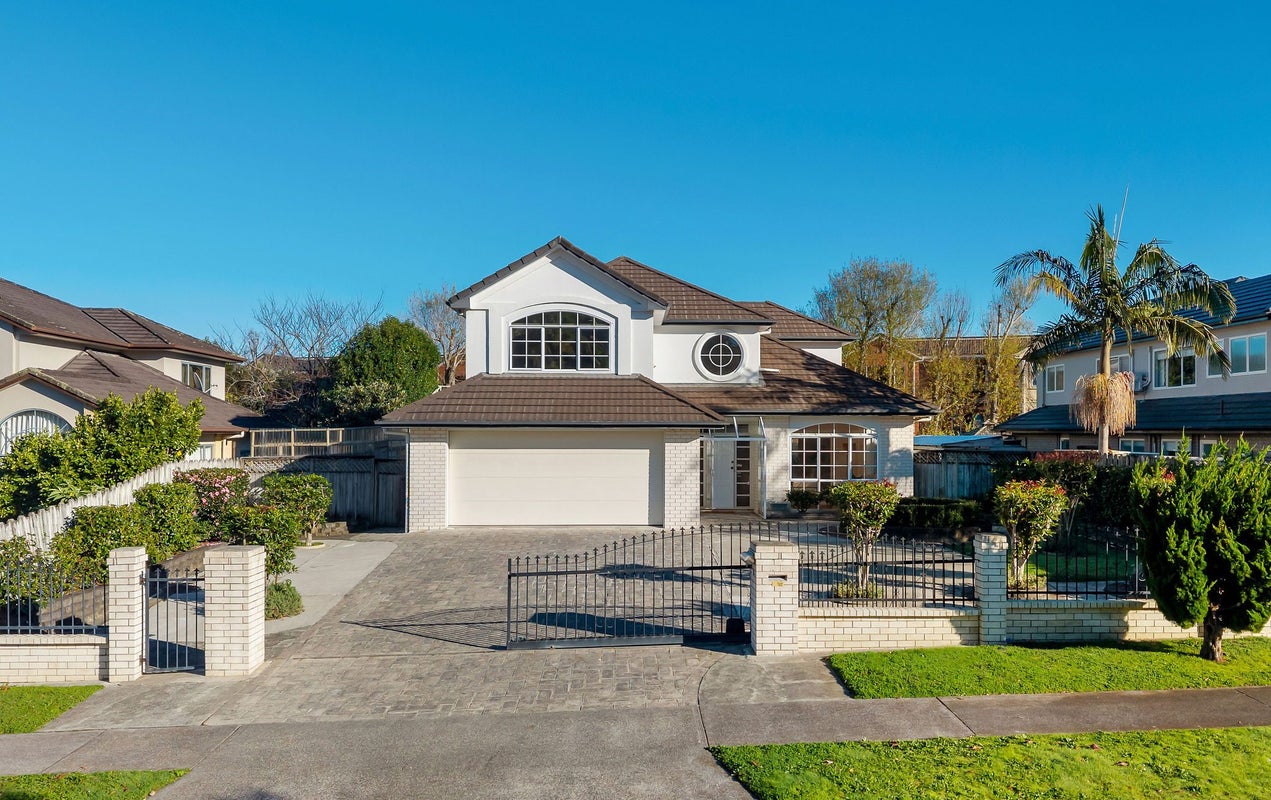 21 Santa Ana Drive, Dannemora, Auckland - Carousel 1