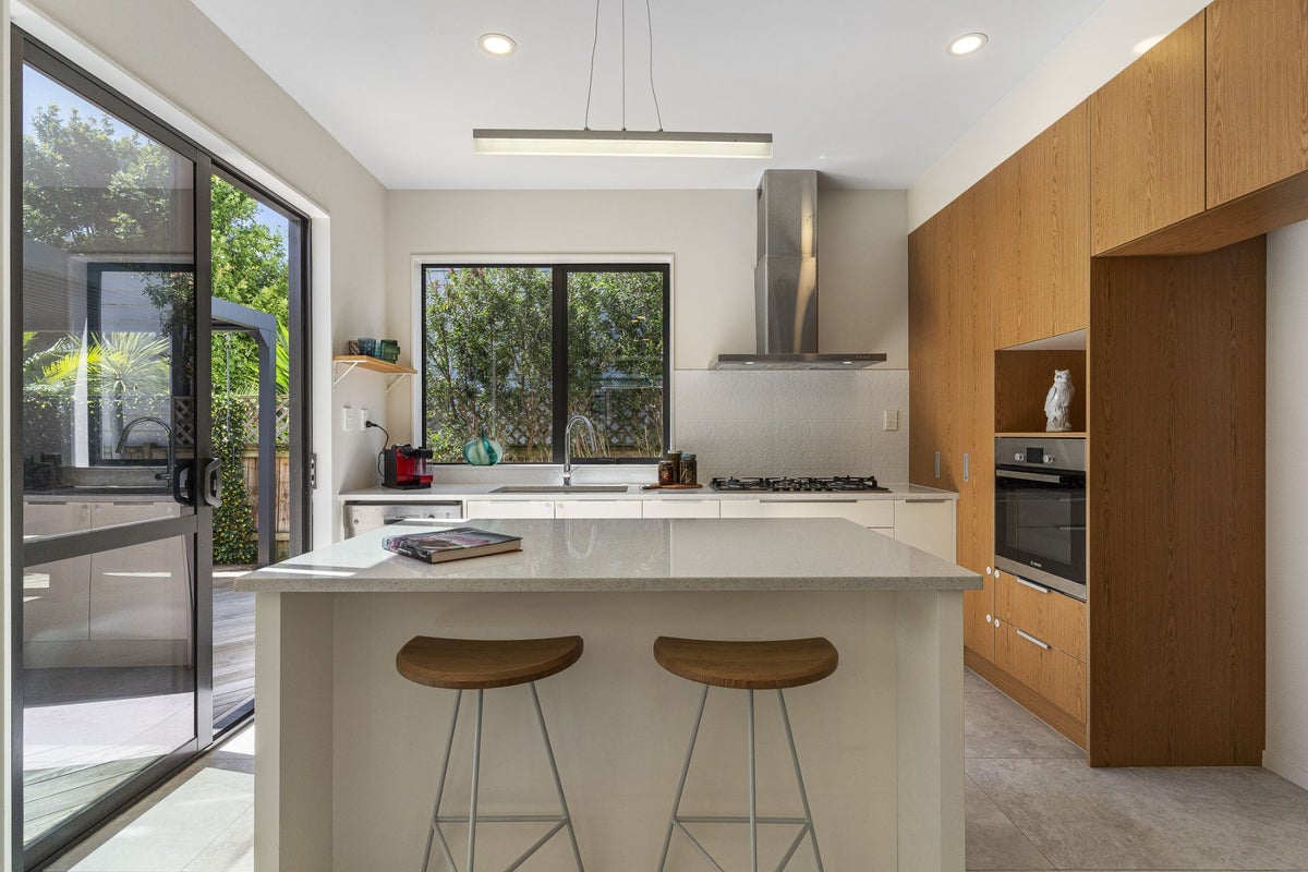 20 Greenfinch Road, Hobsonville, Auckland - Carousel 2