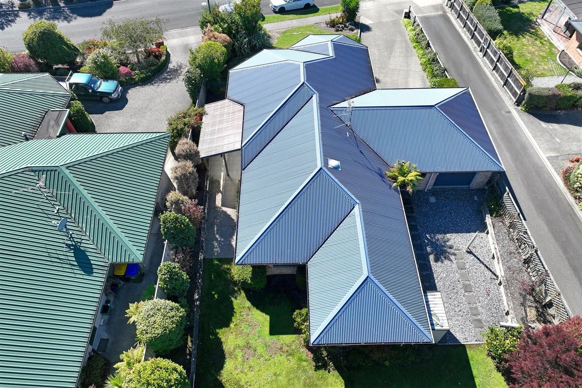 9 Lobank Place, Richmond - Carousel 25