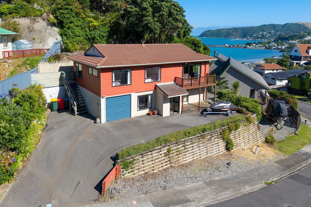 141 Pope Street, Camborne, Porirua - Carousel 2