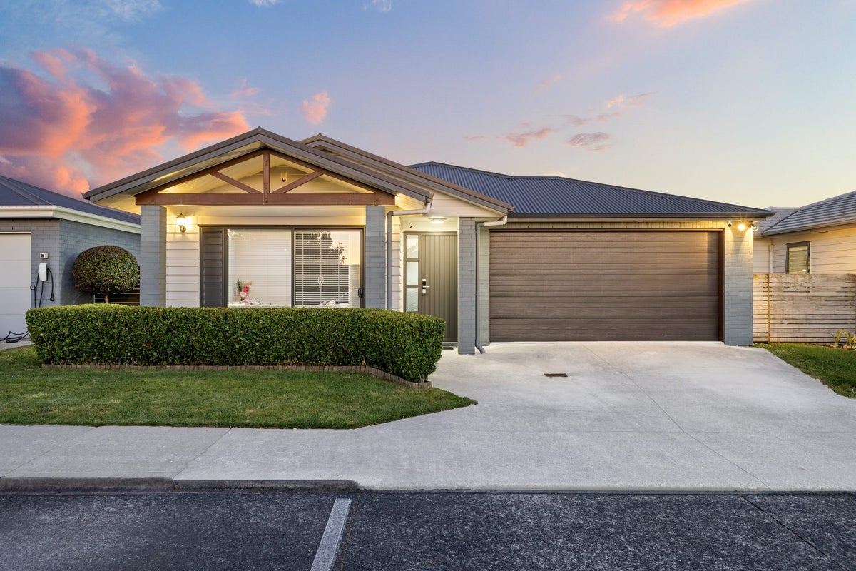 19 Treestump Road, Takanini, Auckland - Carousel 2