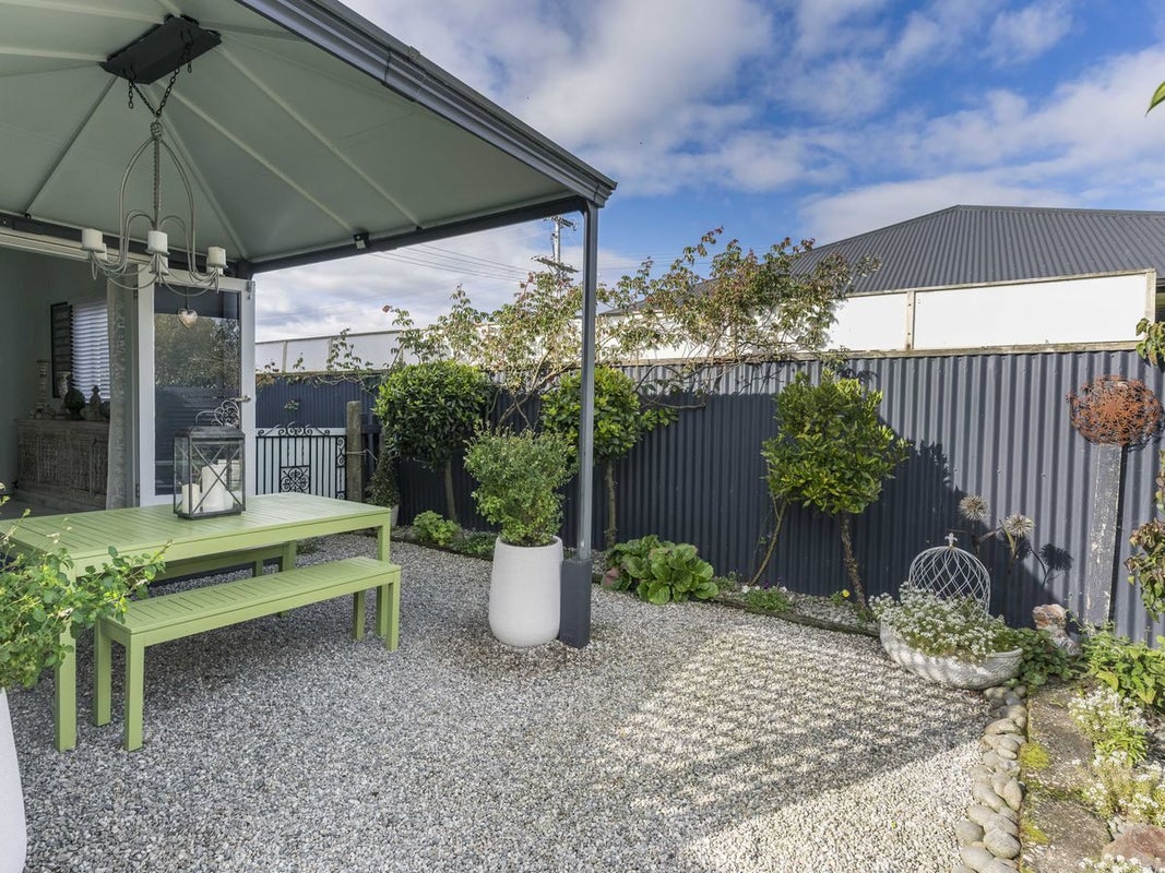 7 Moore Street, Milton, Milton - Carousel 1