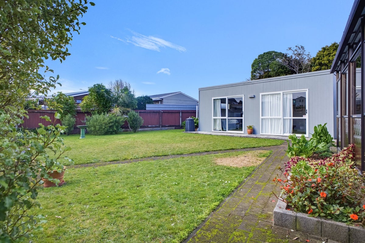 205 Mangorei Road, Merrilands, New Plymouth - Carousel 2