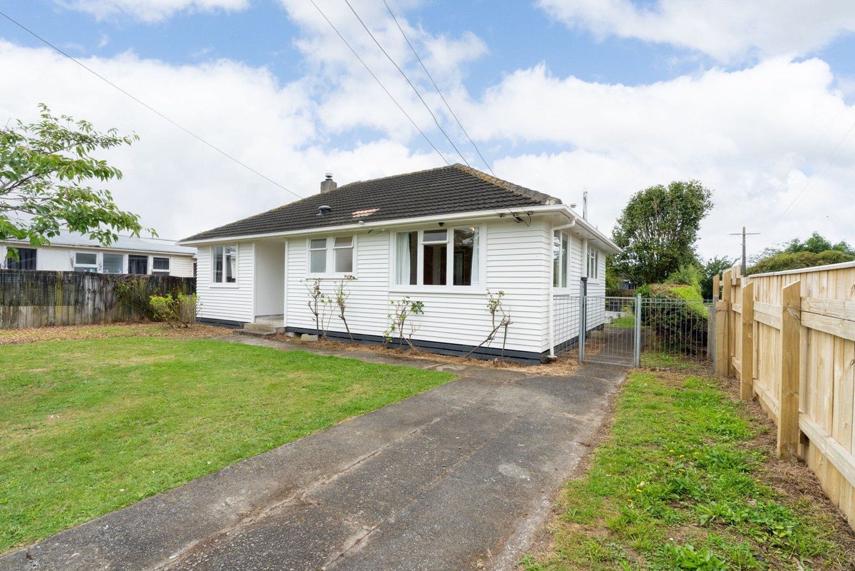 5 Maire Street, Levin, Levin - Carousel 24