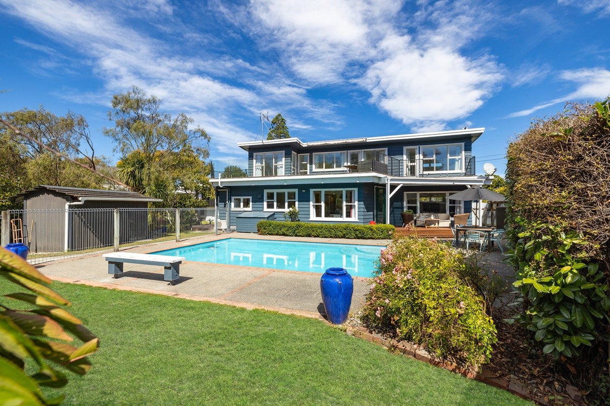 98 Cole Street, Masterton - Carousel 1