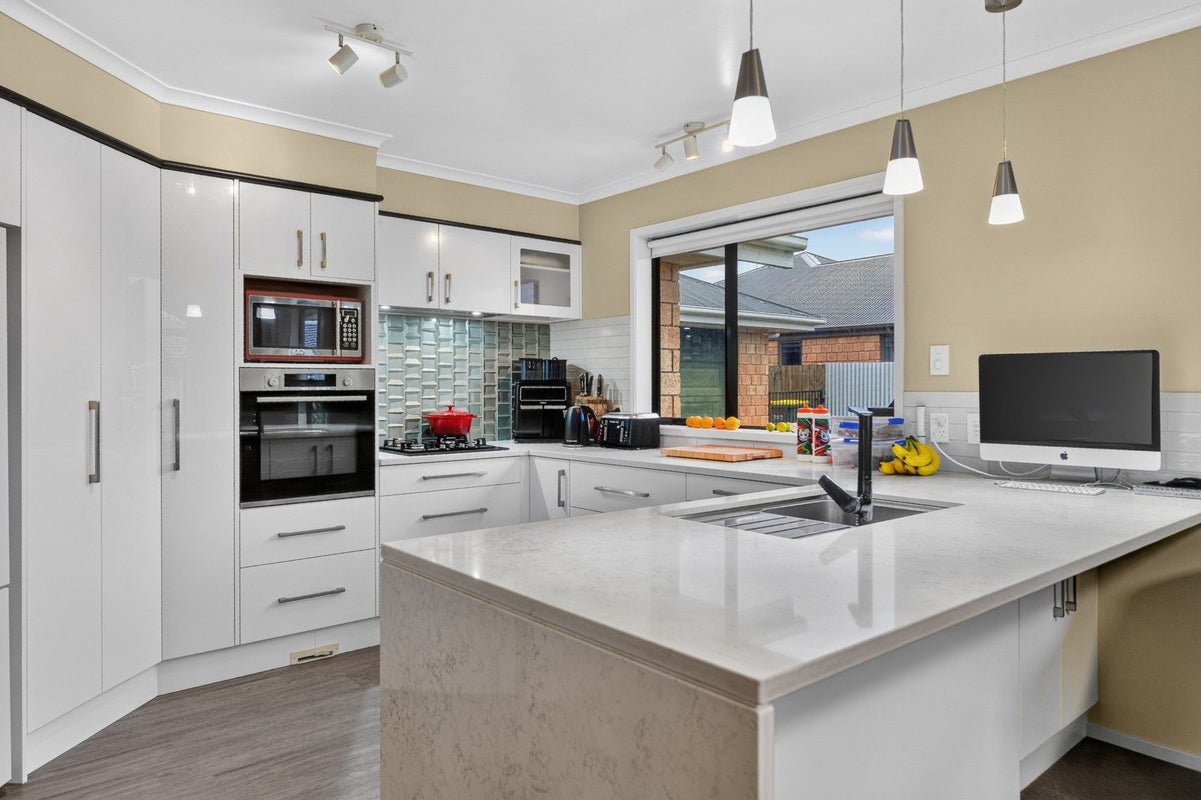94 Wentworth Drive, Rototuna North, Hamilton - Carousel 2