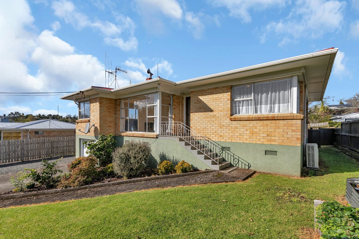 23 Meldrum Street, Kamo, Whangarei - Carousel 1