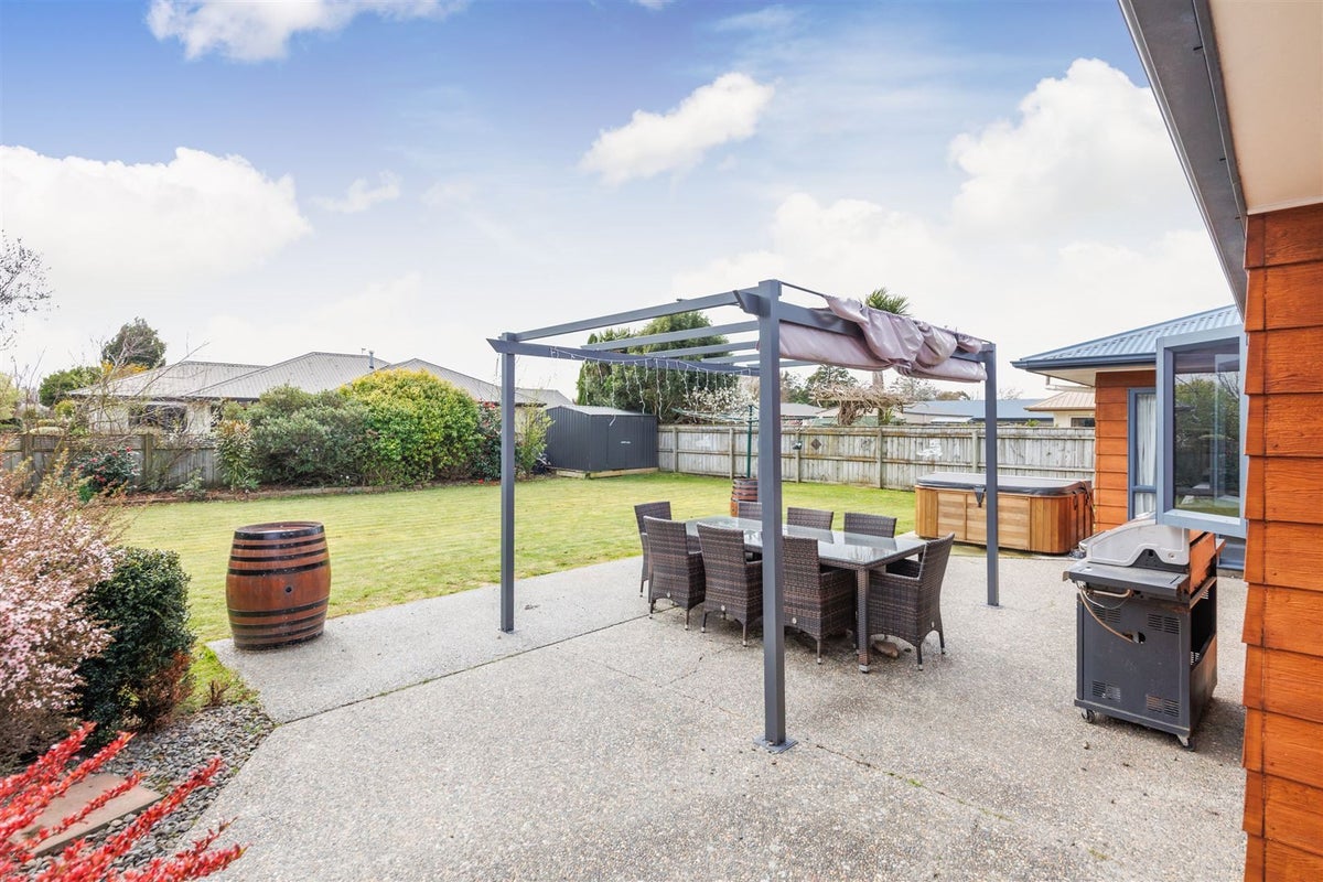35 Sherwill Street East, Feilding, Feilding - Carousel 2