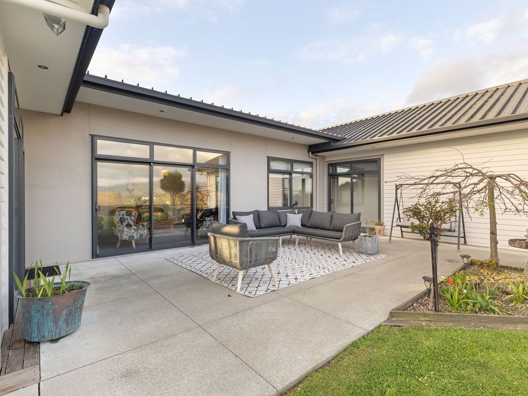 58 Rodeo Drive, Kelvin Grove, Palmerston North - Carousel 50