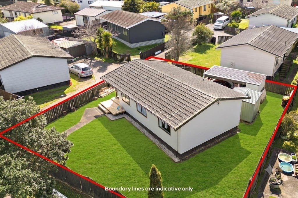 2/114 Finlayson Avenue, Clendon Park, Auckland - Carousel 1