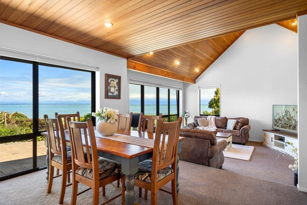 19 Avonbank Place, Marybank, Nelson - Carousel 1