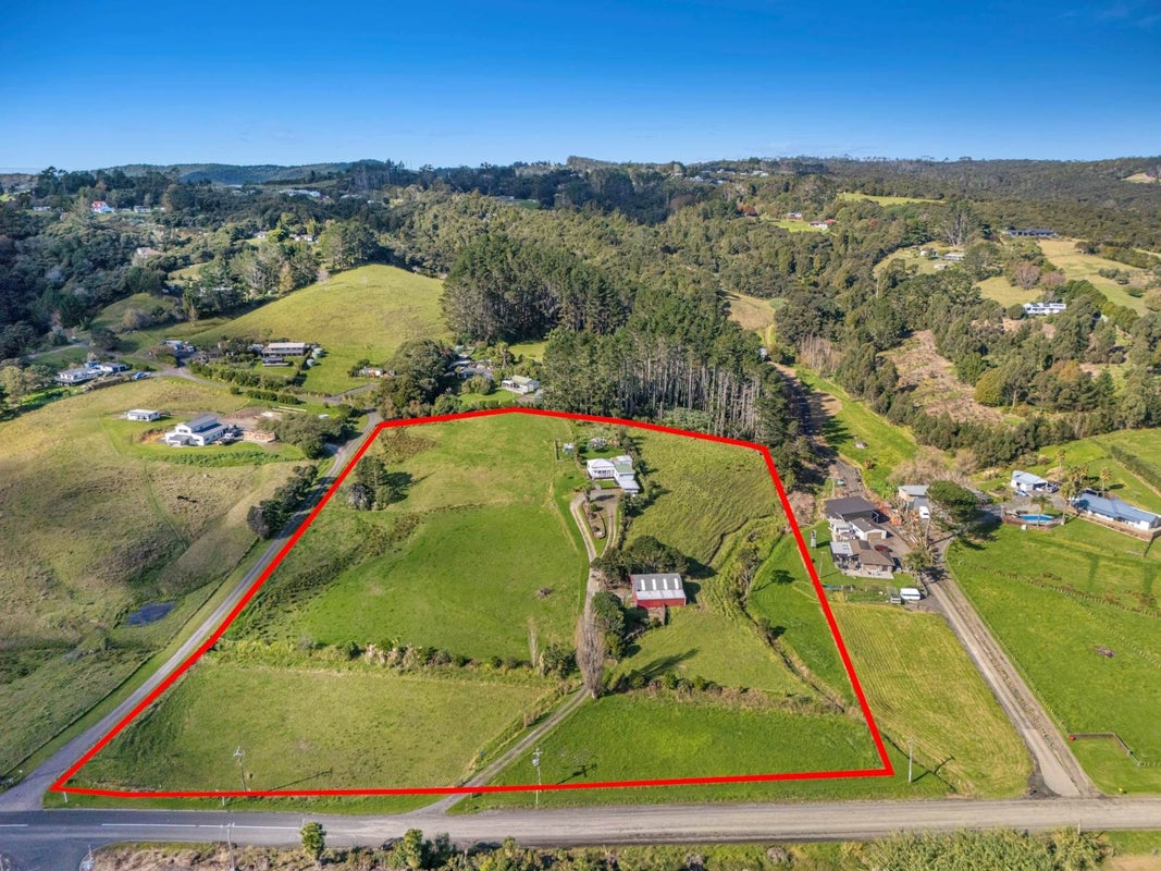 129 Mangakura Road, Helensville, Helensville - Carousel 38