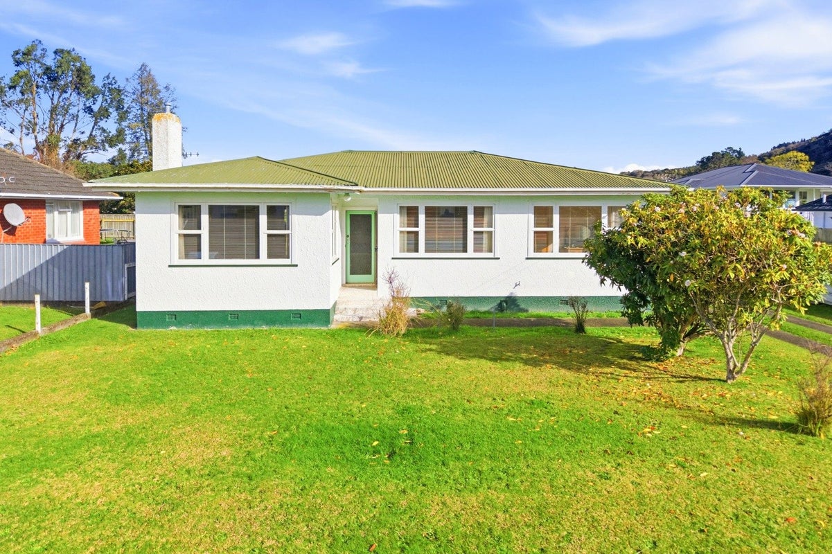 45 Caffray Avenue, Aramoho, Whanganui - Carousel 1