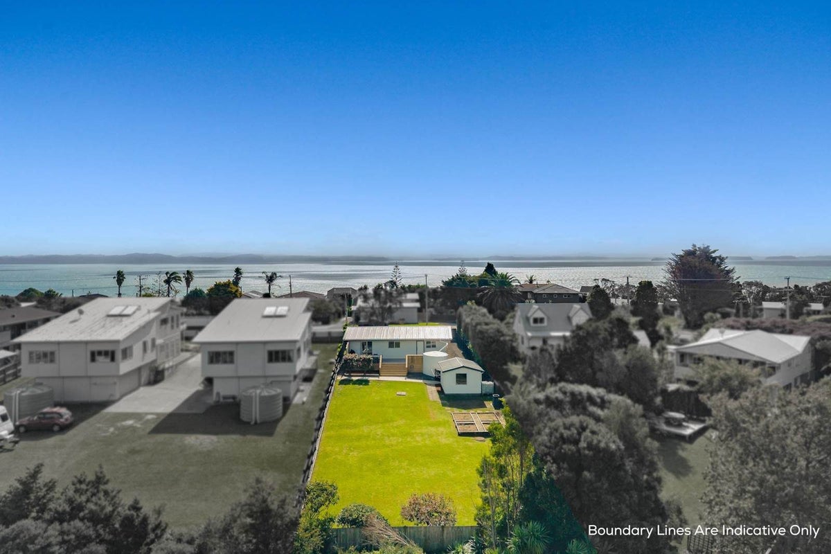 1373 Whangaparaoa Road, Army Bay, Whangaparaoa - Carousel 1