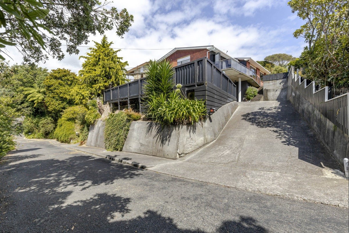 46 Seaview Road, Marfell, New Plymouth - Carousel 1