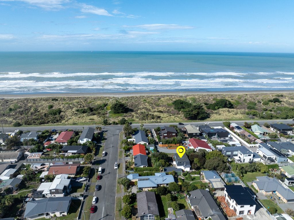 13 Halsey Street, South New Brighton, Christchurch - Carousel 2