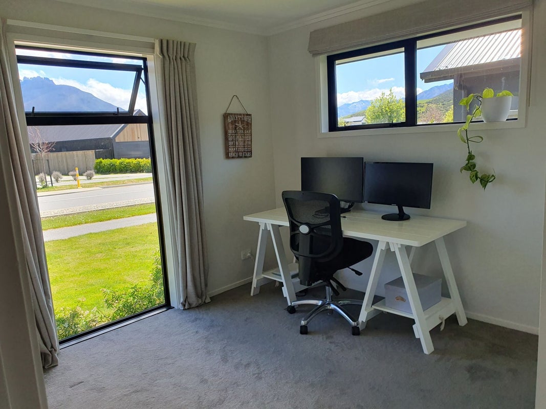 6 Ward Street, Jacks Point, Queenstown - Carousel 2