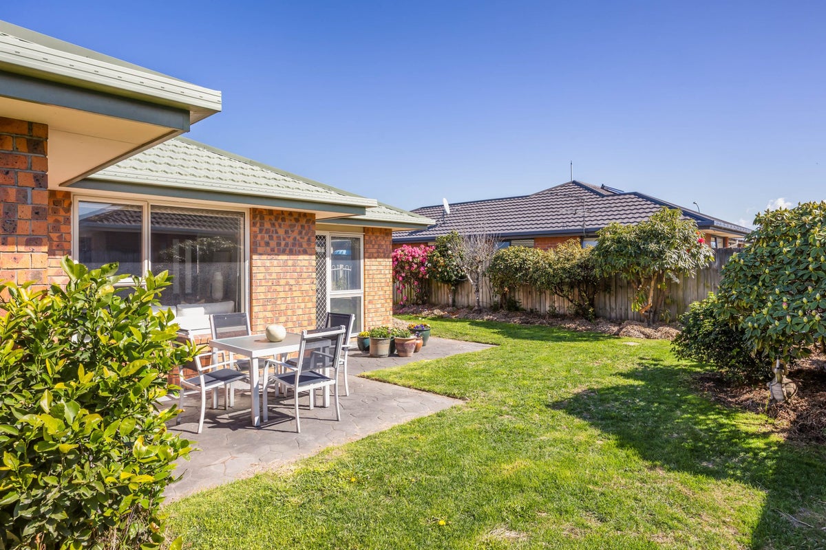 59 Kintyre Drive, Broomfield, Christchurch - Carousel 12