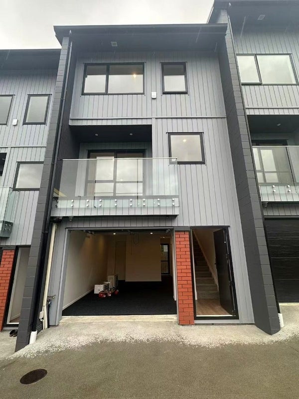 5/21 Valonia Street, New Windsor, Auckland - Carousel 1