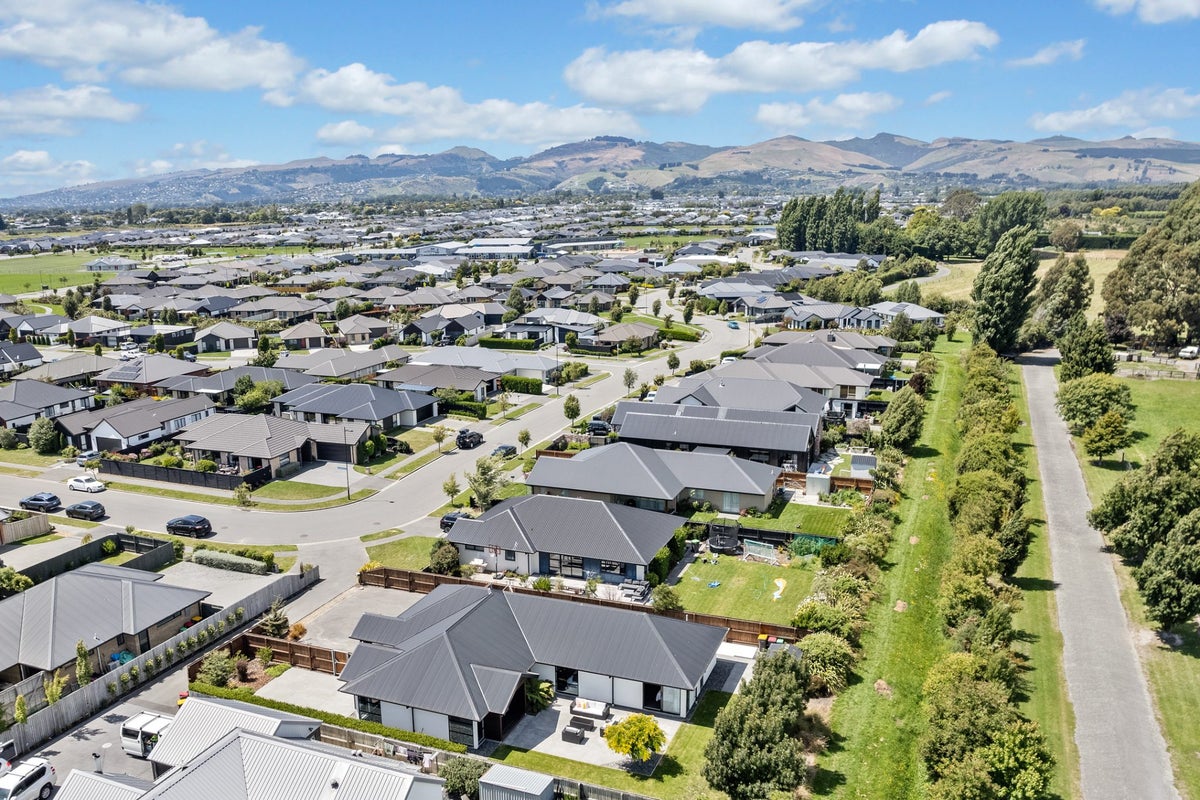89 Tongariro Street, Halswell, Christchurch - Carousel 26