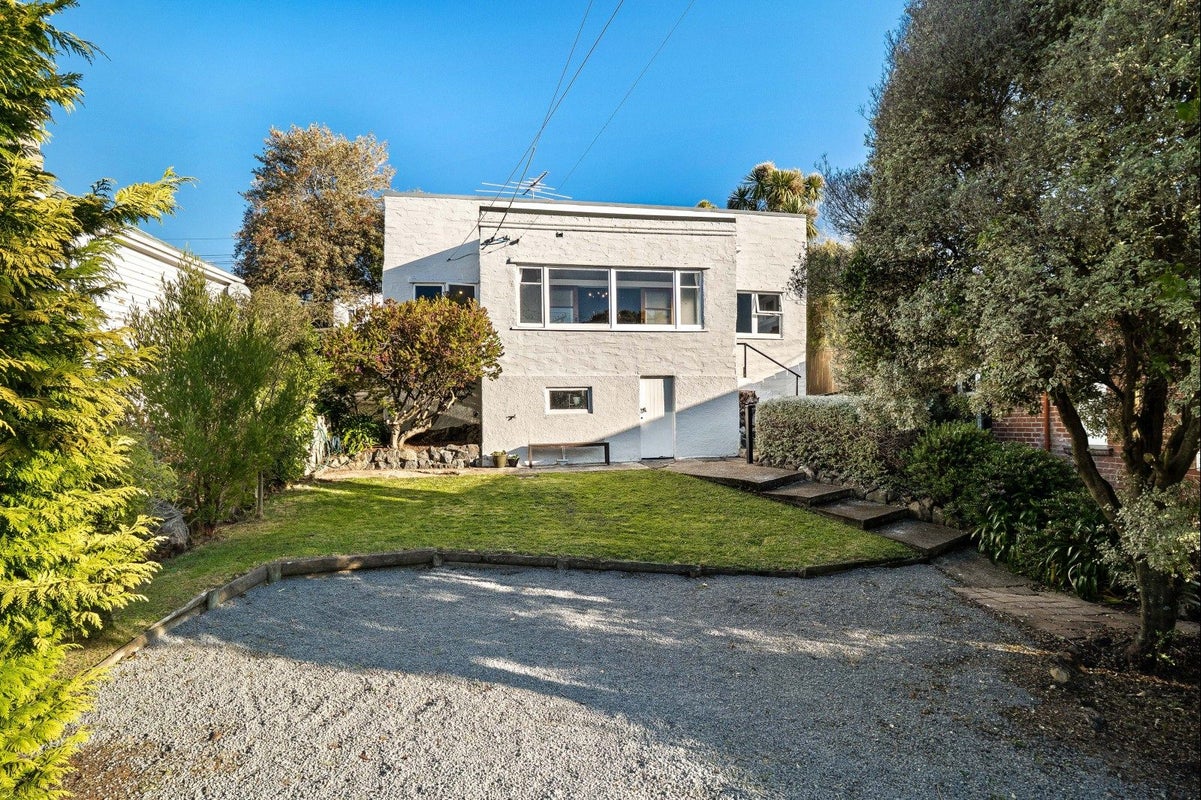 42 Cranston Street, Andersons Bay, Dunedin - Carousel 1