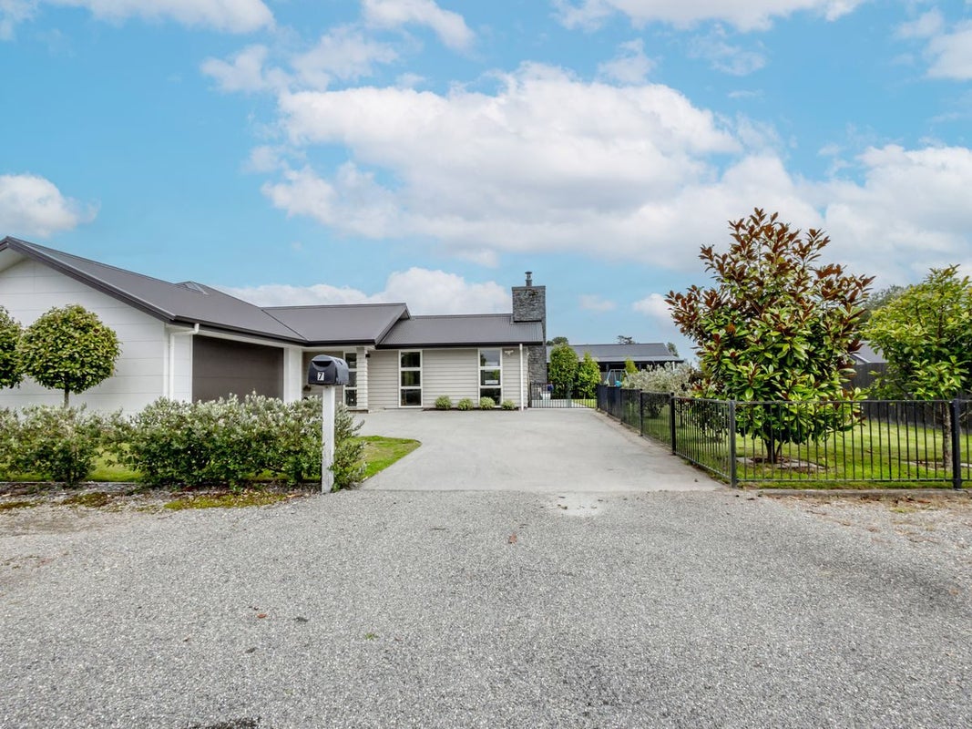 7 Pine Tree Road, Kaniere, Hokitika - Carousel 32