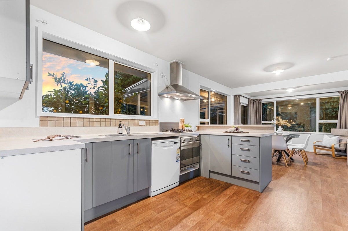 9 Loreto Place, Hornby, Christchurch - Carousel 2