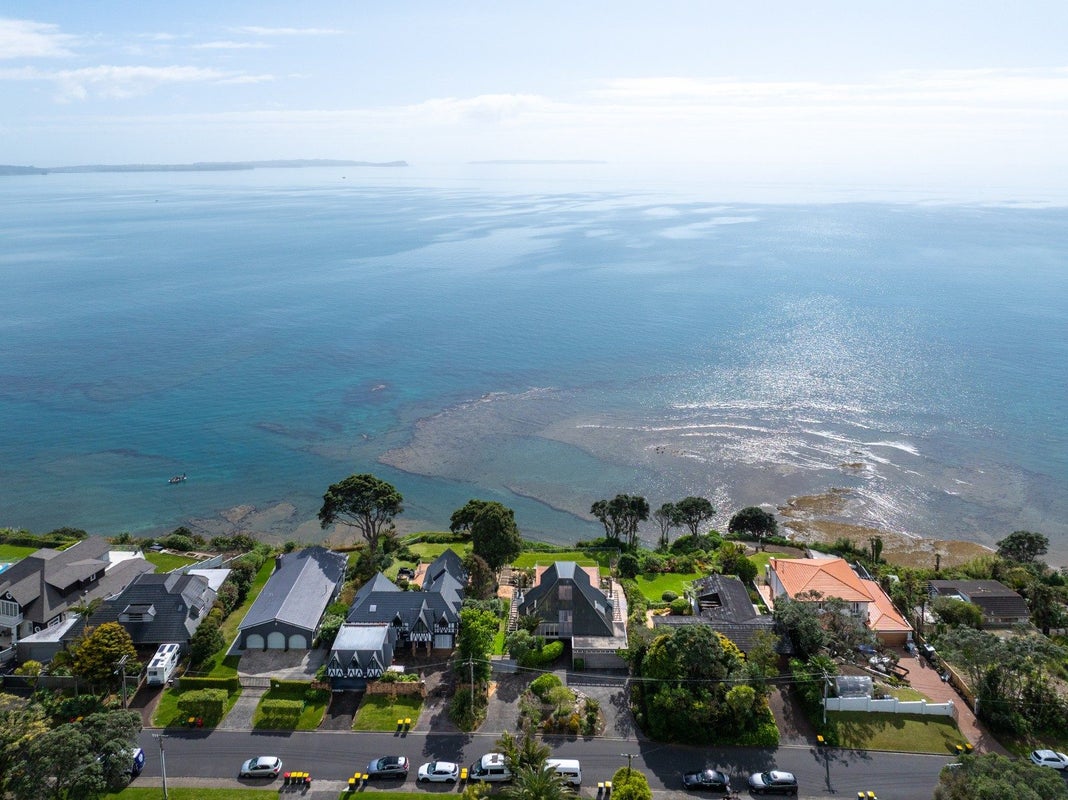 6 Cliff Road, Torbay, Auckland - Carousel 1