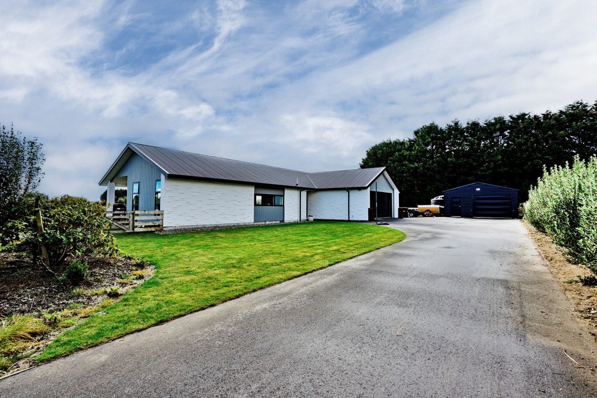29 Ochail Way, Otatara, Invercargill - Carousel 42