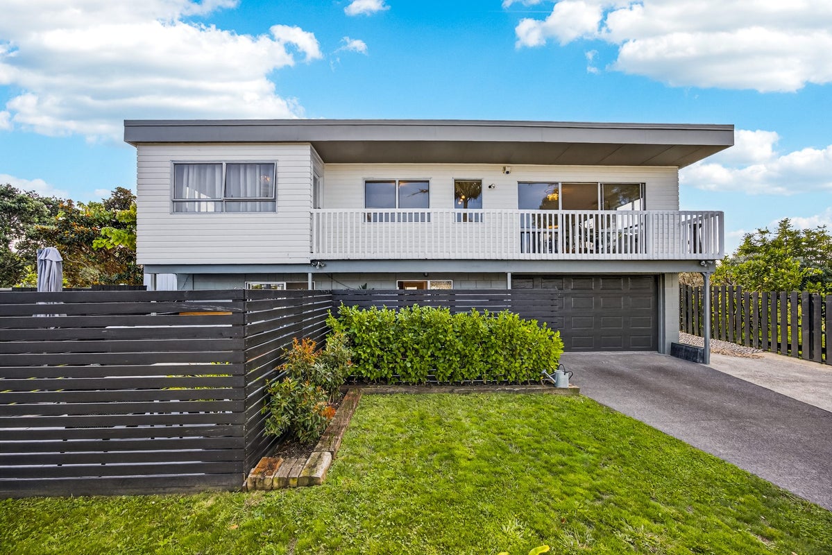 160 Weatherly Road, Torbay, Auckland - Carousel 1