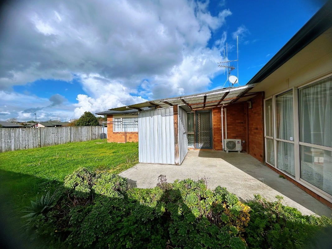 6 Cumbria Way, Hamilton East, Hamilton - Carousel 13