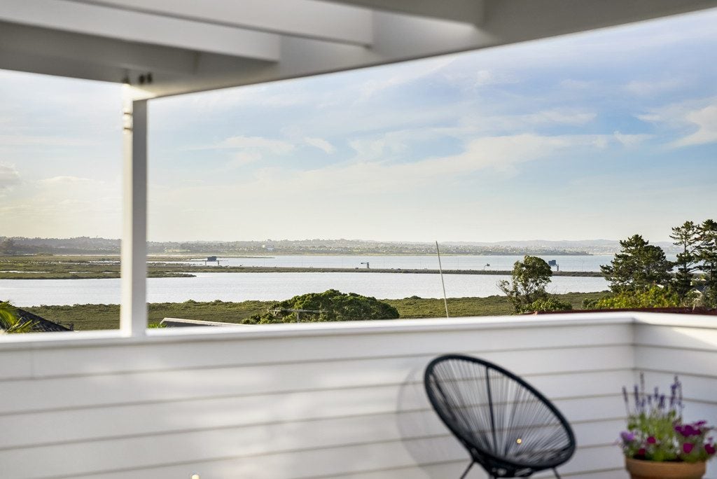 33 Fairlands Avenue, Waterview, Auckland - Carousel 2