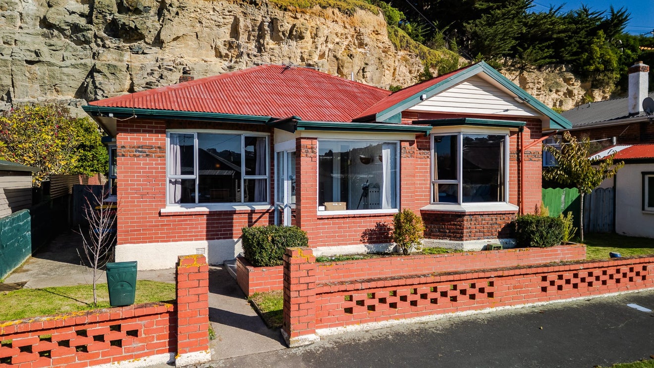 16 Cranley Street, Musselburgh, Dunedin - Carousel 1