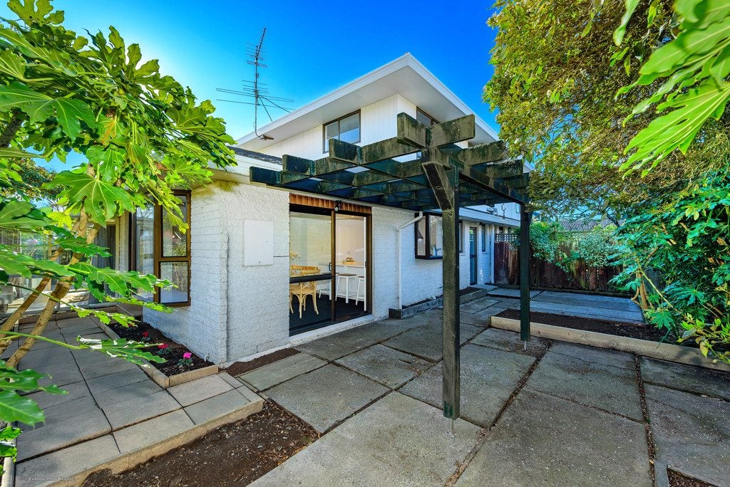 1/6 KENT LODGE AVENUE, Avonhead, Christchurch - Carousel 16
