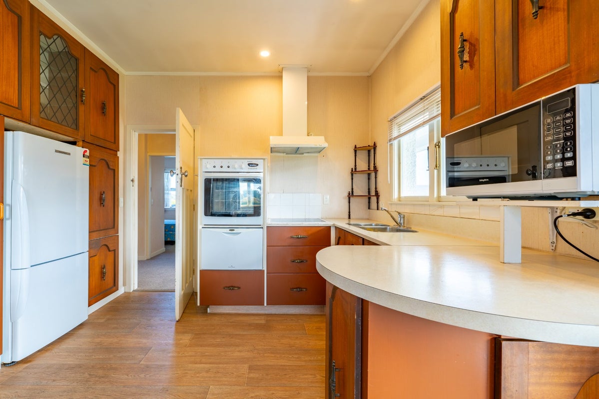 252 Church Street, West End, Timaru - Carousel 2