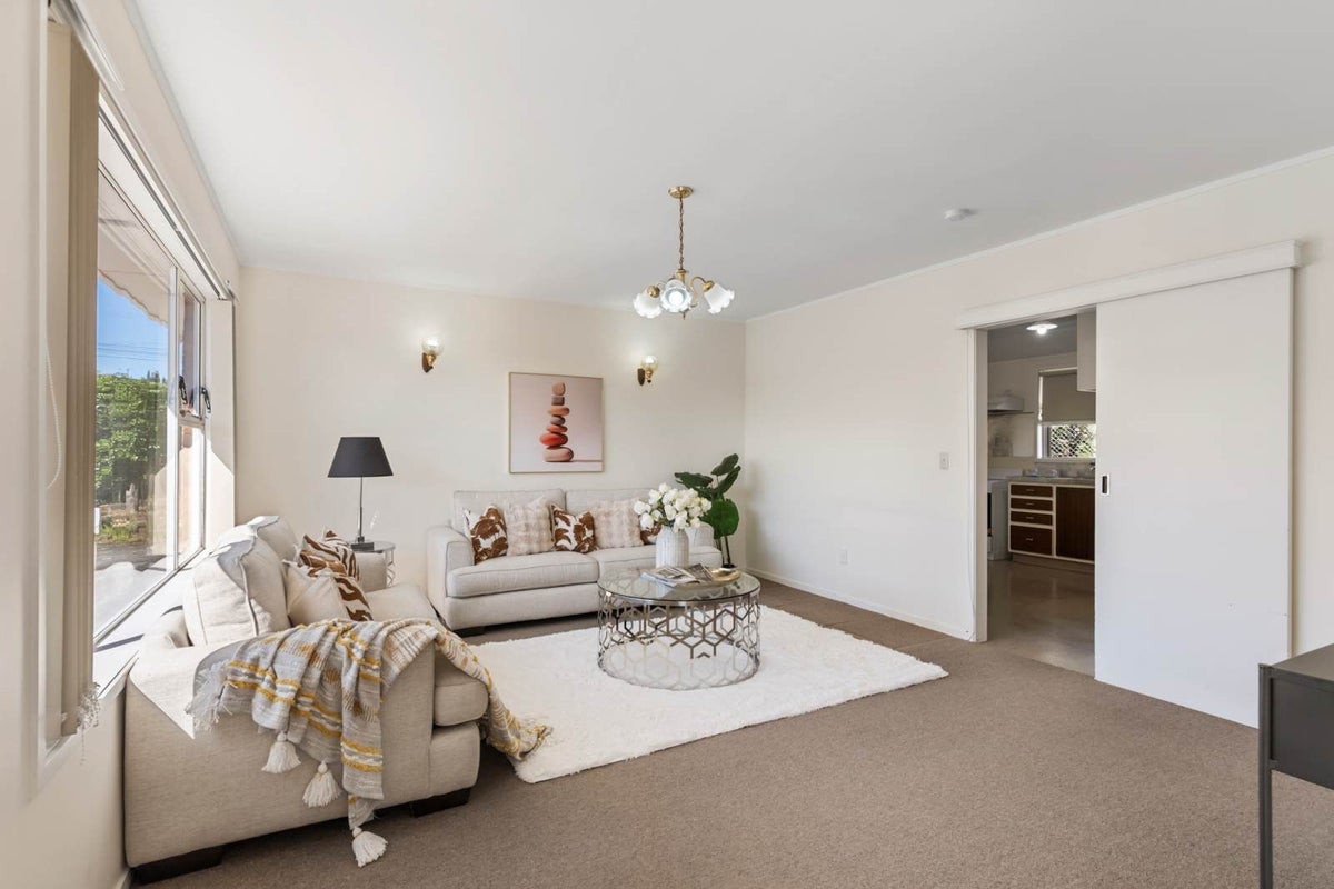 2/69 Titirangi Road, New Lynn, Auckland - Carousel 2
