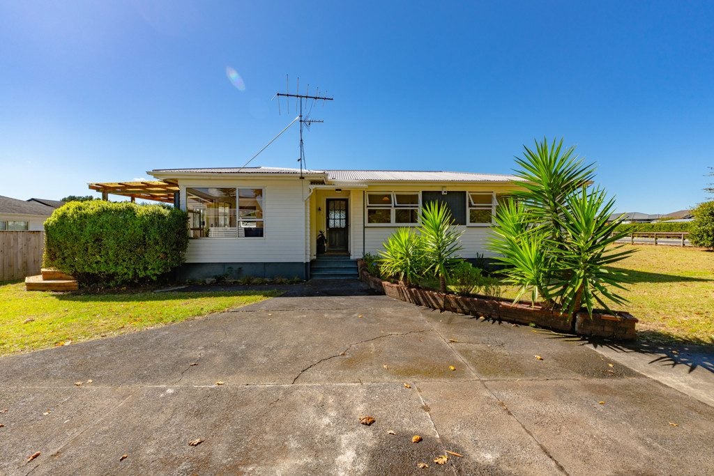 122 Matua Road, Huapai, Kumeu - Carousel 1