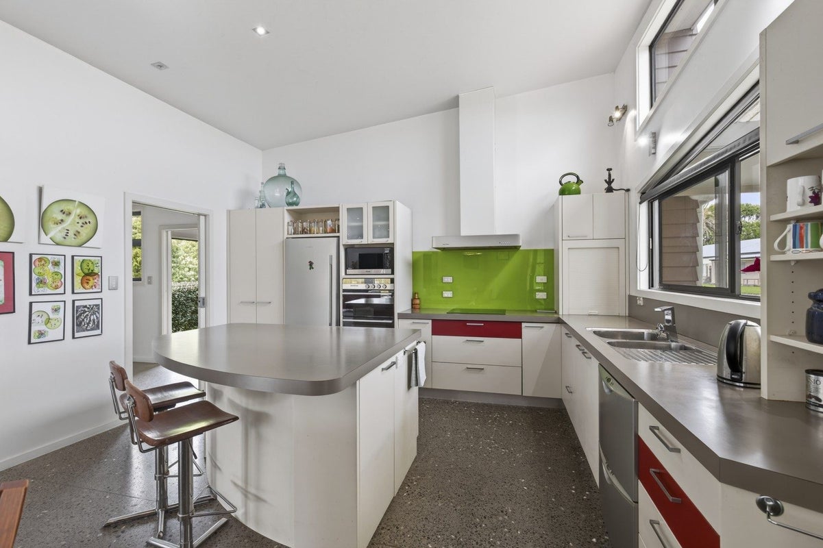 4 Iwanui Close, Waitara, Waitara - Carousel 2