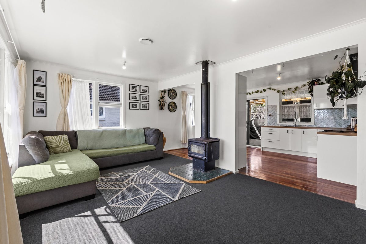 42 Mason Avenue, Maraenui, Napier - Carousel 2